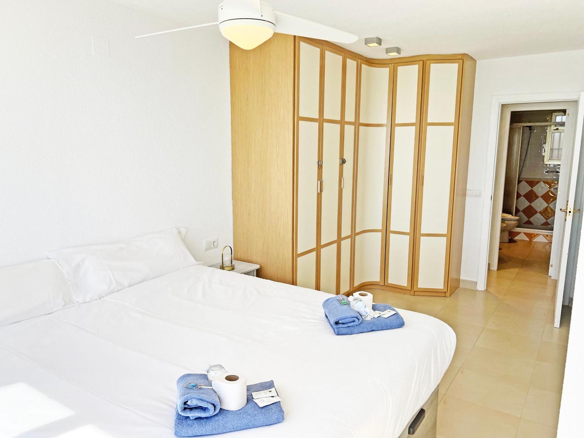 Oasis Frente Al Mar. Parking Gratis Apartment El Campello Luaran gambar