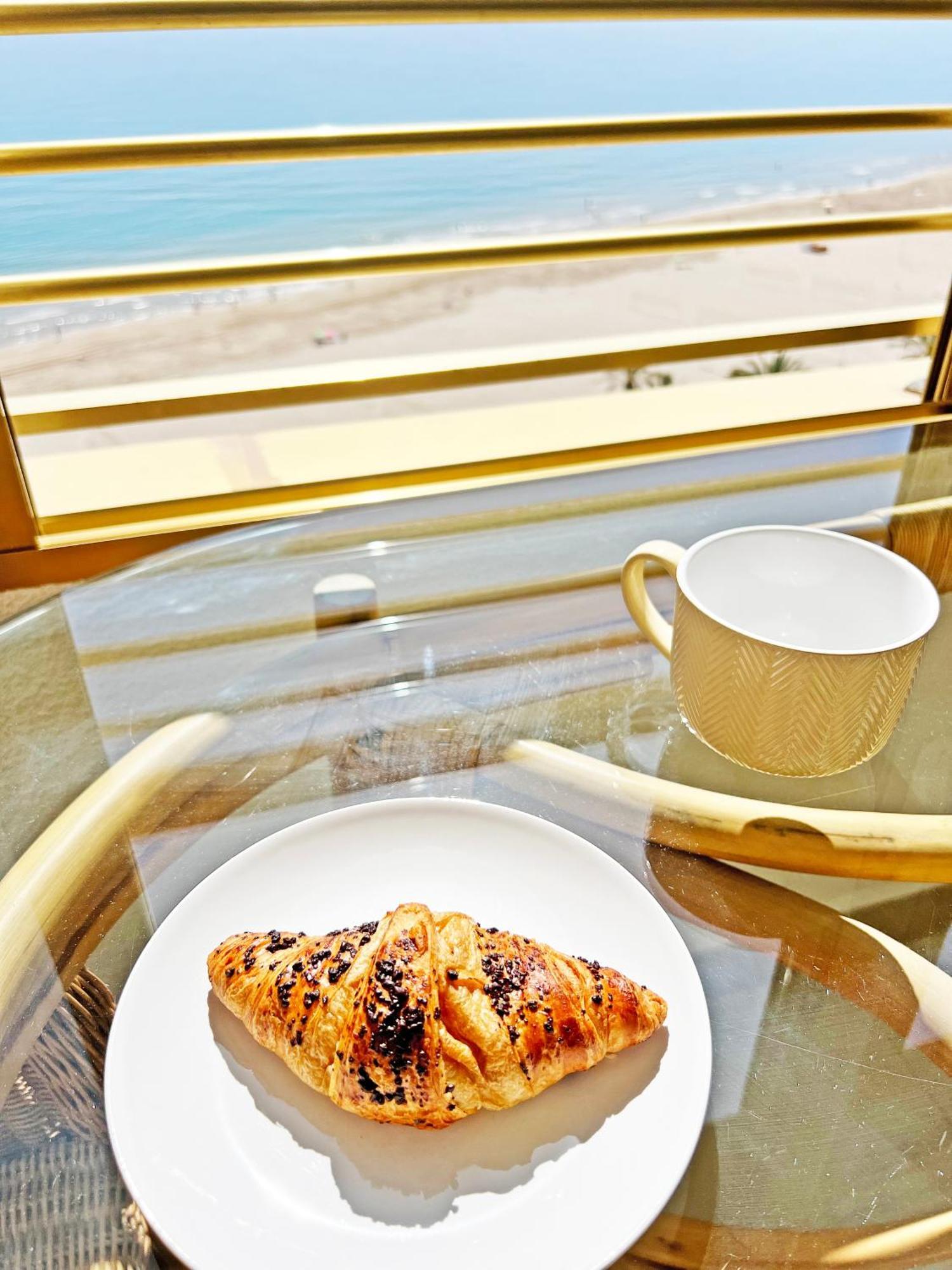 Oasis Frente Al Mar. Parking Gratis Apartment El Campello Luaran gambar