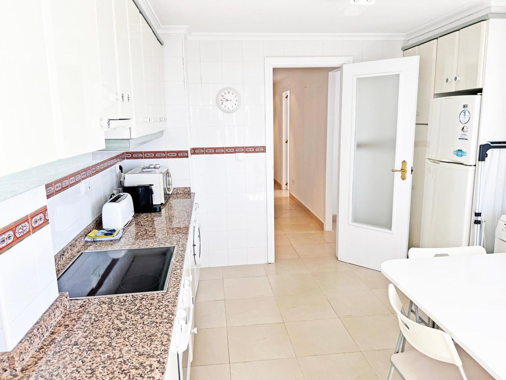 Oasis Frente Al Mar. Parking Gratis Apartment El Campello Luaran gambar