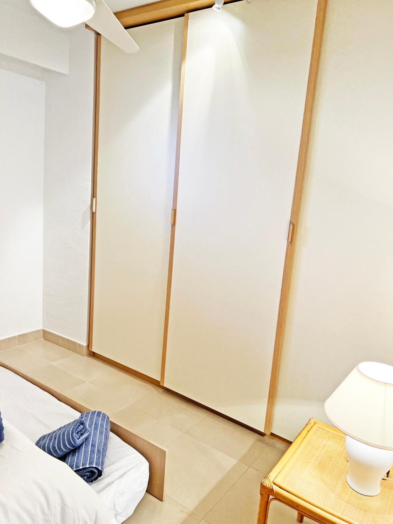 Oasis Frente Al Mar. Parking Gratis Apartment El Campello Luaran gambar